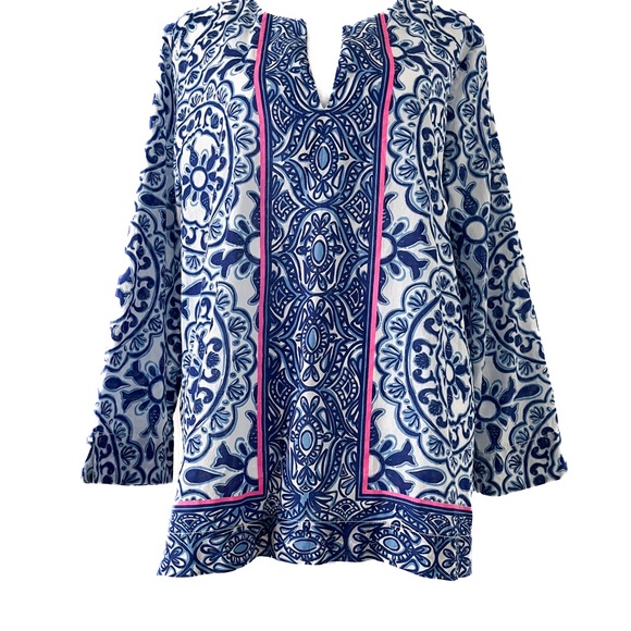 Lilly Pulitzer Tops - 🇺🇸 Lily Pulitzer 100% Cotton Amelia Island Pooling Around Split Hem Tunic